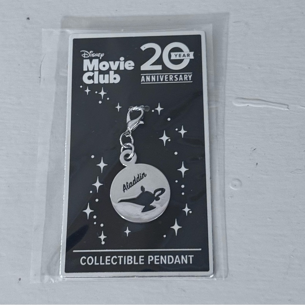 Disney Aladdin Collectible Pendant - Silver Tone
